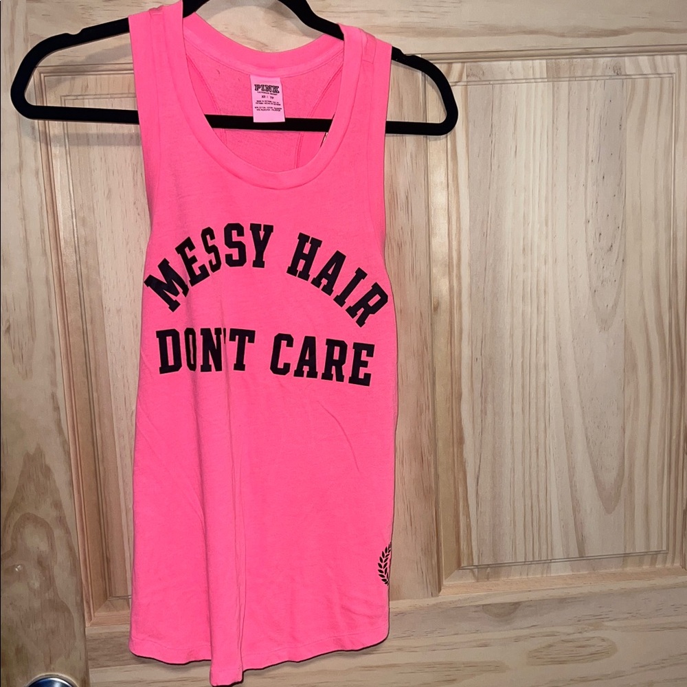 PINK / V.S. “ MESSY HAIR DON’T CARE “ XS Work Out Tank Top Pre-loved
